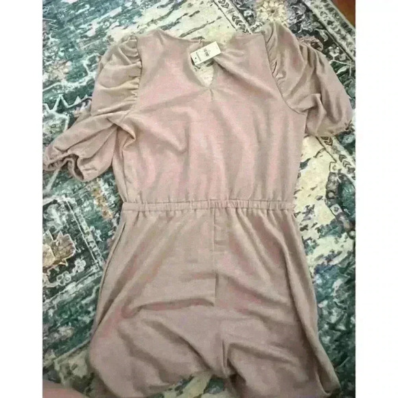 NWT Express Romper Sz Medium - Picture 2 of 3